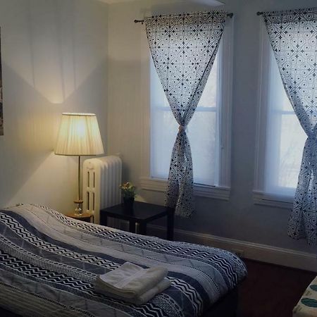 Comfort & Charm In The Johns Hopkins Uni ボルティモア エクステリア 写真